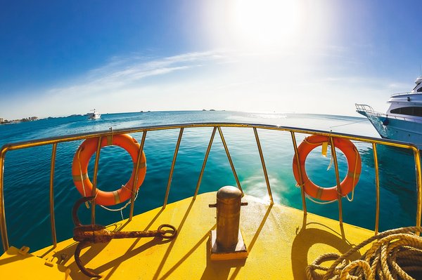 Yachts de luxe à louer en corse : vivez l'élégance maritime